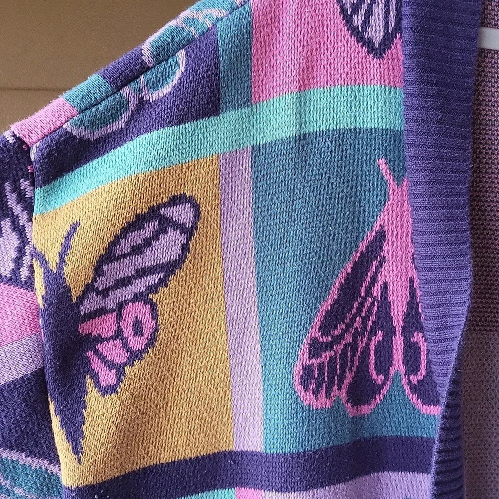 🦋 Long Open Front Intarsia Moth/Butterfly Sweater - Picture 4 of 10